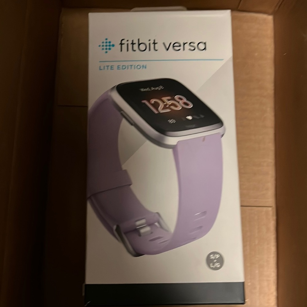 FitBit Versa Lite Edition/w lilac band